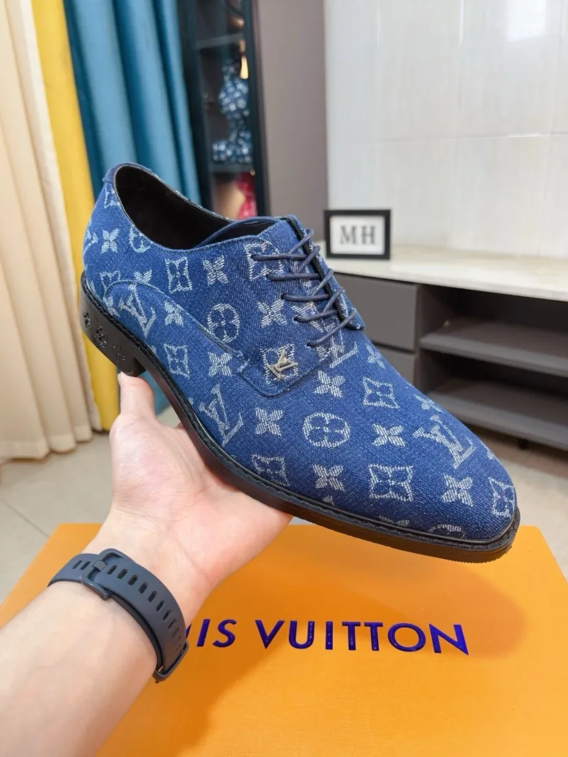Ex-factory price 720🌹🌹High version [LV] Louis Vuitton's popular casual leather shoes🎖Fashionable and elegant🎖🎖Material: Original imported open-edge beaded cowhide, washed cowhide leather lining, original open-molded rubber outsole, high-end and classy, ​​elegant quality, instantly transforming into a handsome man ❤❤Standard\nNumber: 38-44